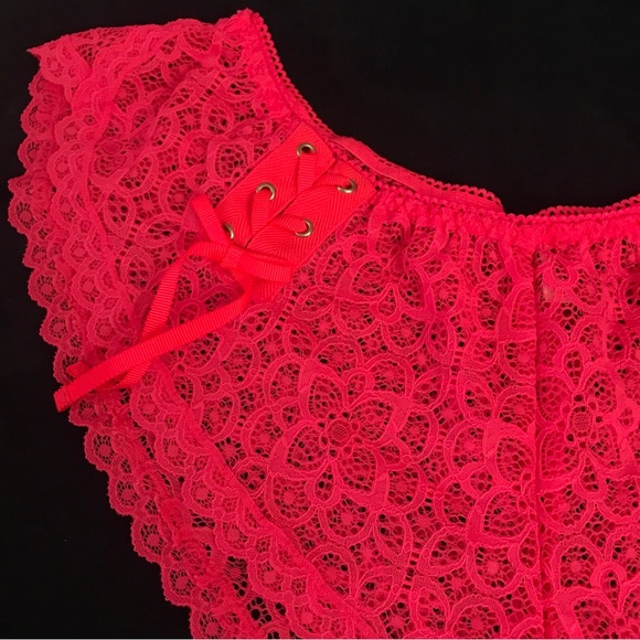 Victoria's Secret panties / Shortie ~ Minishort / Crochet Lace / Neon Pink NEW M - Picture 3 of 5